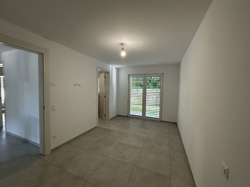 Nouvel et moderne appartement de 3.5 pièces avec jardin privé et terrasse à Mendrisio Arzo (6)
