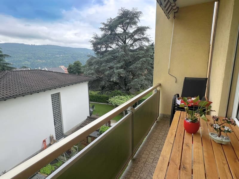 Apartment with 3.5 rooms, furnished, with balcony (3)