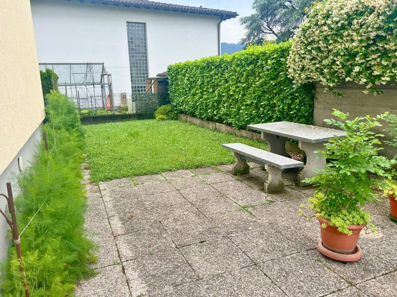 Apartment with 3.5 rooms, furnished, with balcony (11)