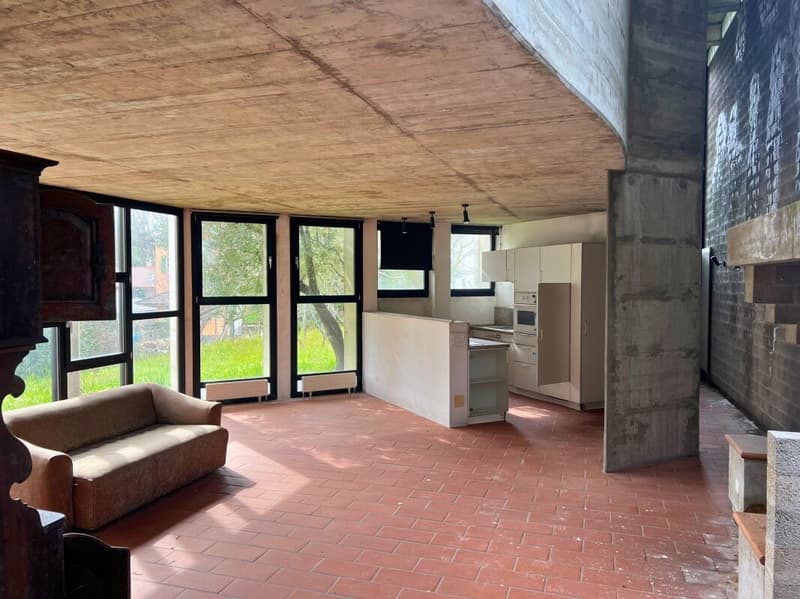 Maison unifamiliale sur trois niveaux avec terrasse panoramique et jardin (3)