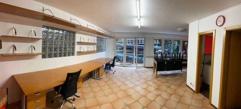 Bureau à louer à Stabio (2)