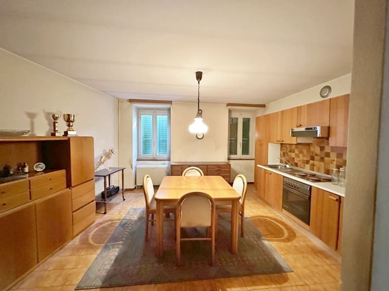 Intéressant complexe de noyau, deux unités d'habitation, rustique et cour privée (7)