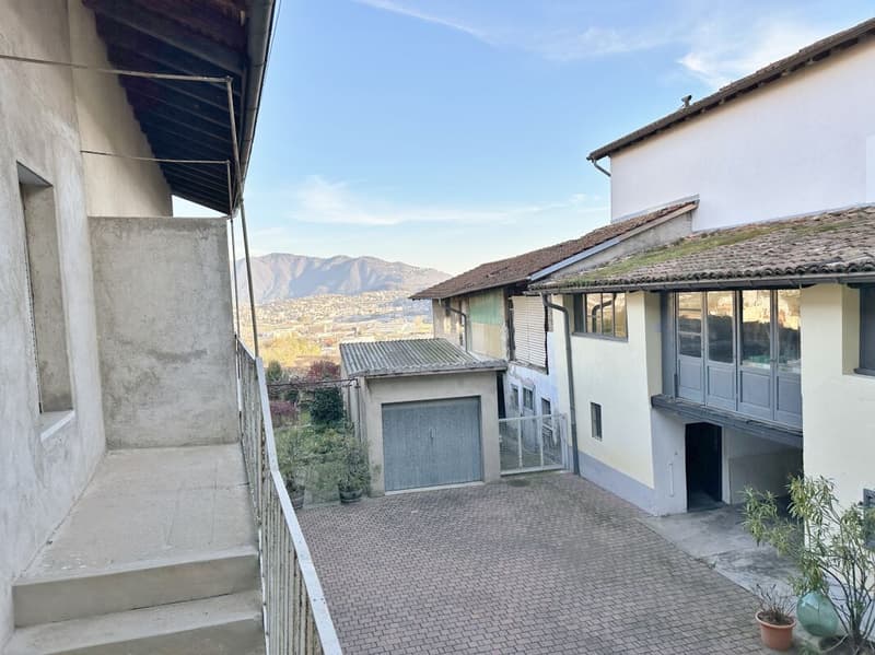 Intéressant complexe de noyau, deux unités d'habitation, rustique et cour privée (5)