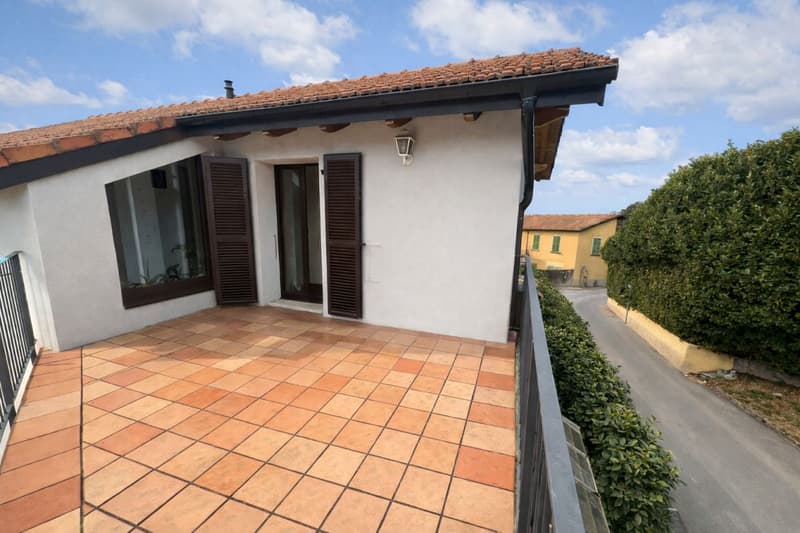 Detached house with rustico, large garden and private yard (16)