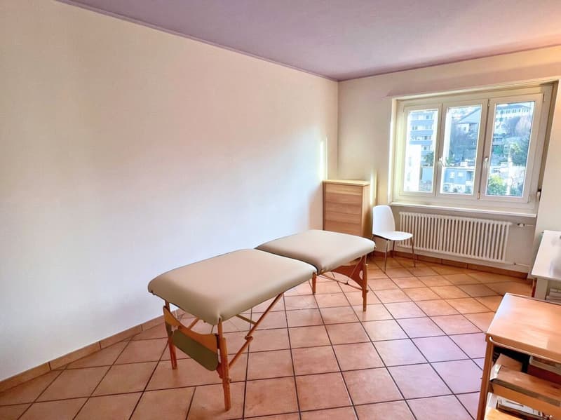 Bright and quiet 3.5-room apartment (6)
