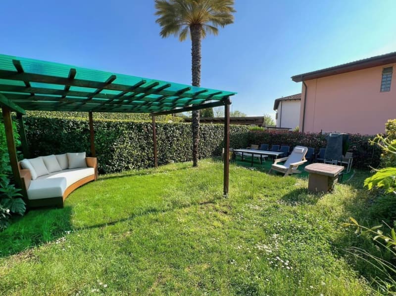 Maison unifamiliale/bifamiliale avec jardin et garage (13)