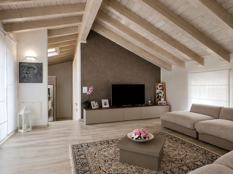 Exklusives Haus mit hohem Standard und internem Aufzug (3)