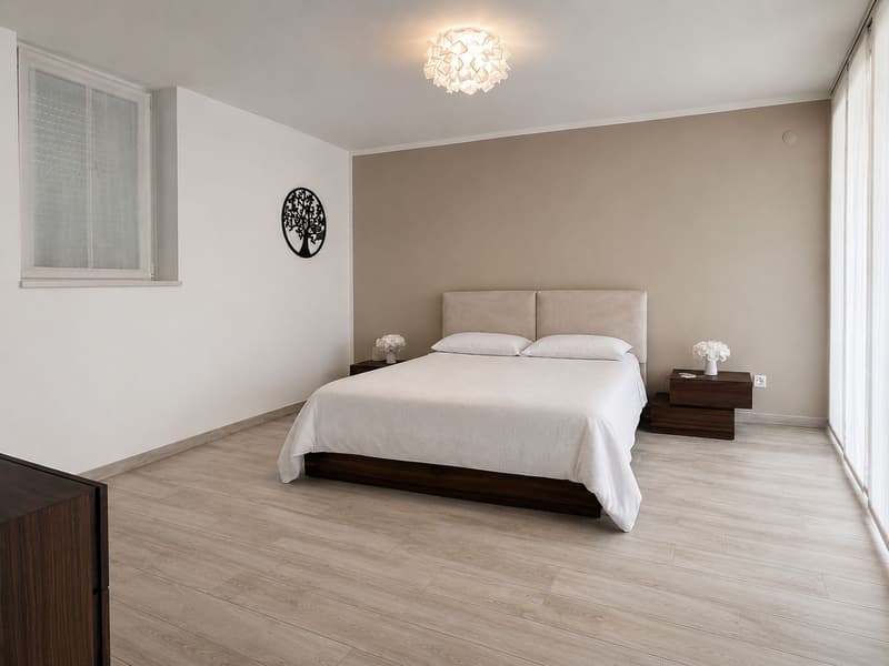 Exklusives Haus mit hohem Standard und internem Aufzug (9)