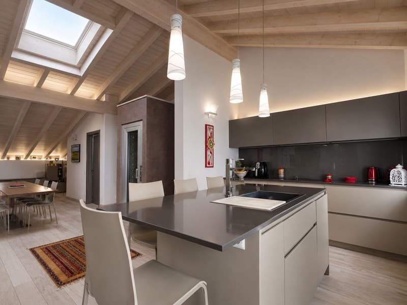 Exklusives Haus mit hohem Standard und internem Aufzug (6)
