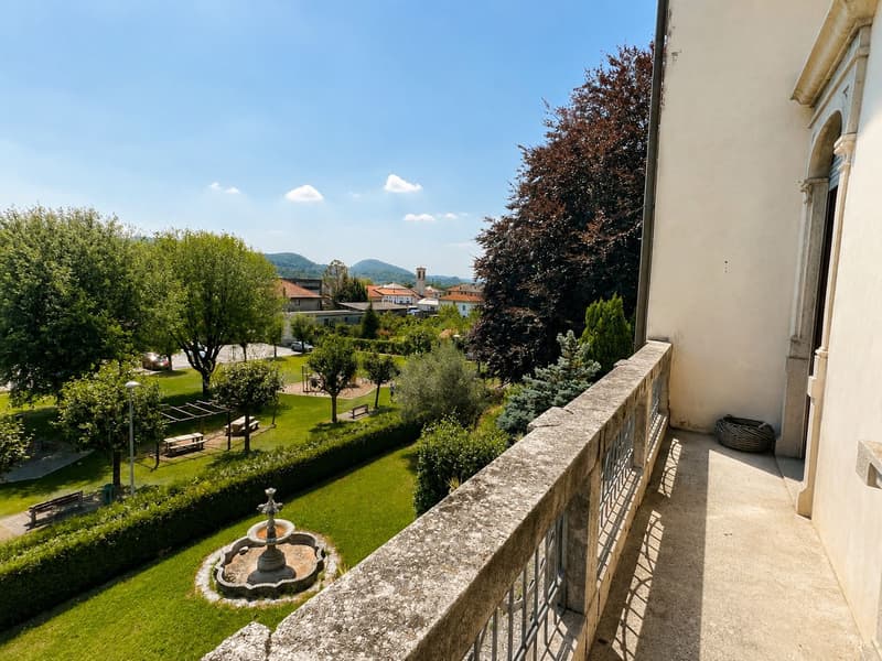 Prestigiosa villa d'epoca in tranquilla e soleggiata zona residenziale (19)