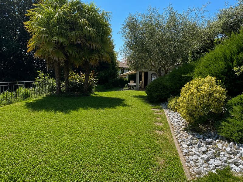 Prestigiosa villa d'epoca in tranquilla e soleggiata zona residenziale (21)