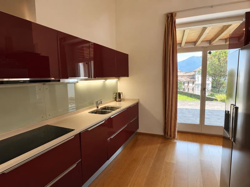 Elegante duplex con vista panoramica sul Lago (5)