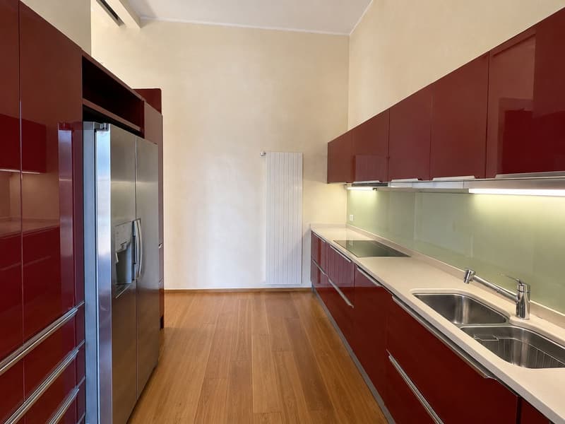 Elegante duplex con vista panoramica sul Lago (4)