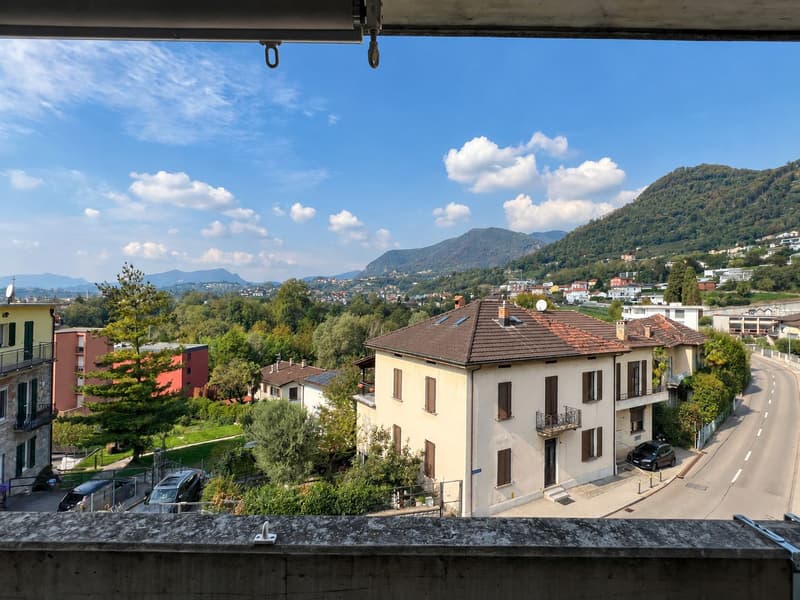 Moderne und helle 3,5-Zimmer-Wohnung mit gemütlicher Terrasse (2)