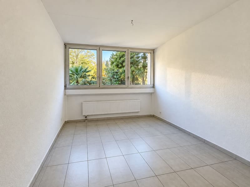 Interessante appartamento di 5.5 locali con balcone e vista aperta (15)