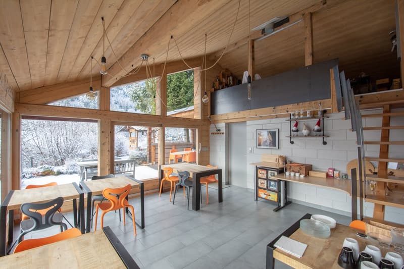 Großes Einzelchalet mit einer 3.5-Zimmer-Wohnung (9)