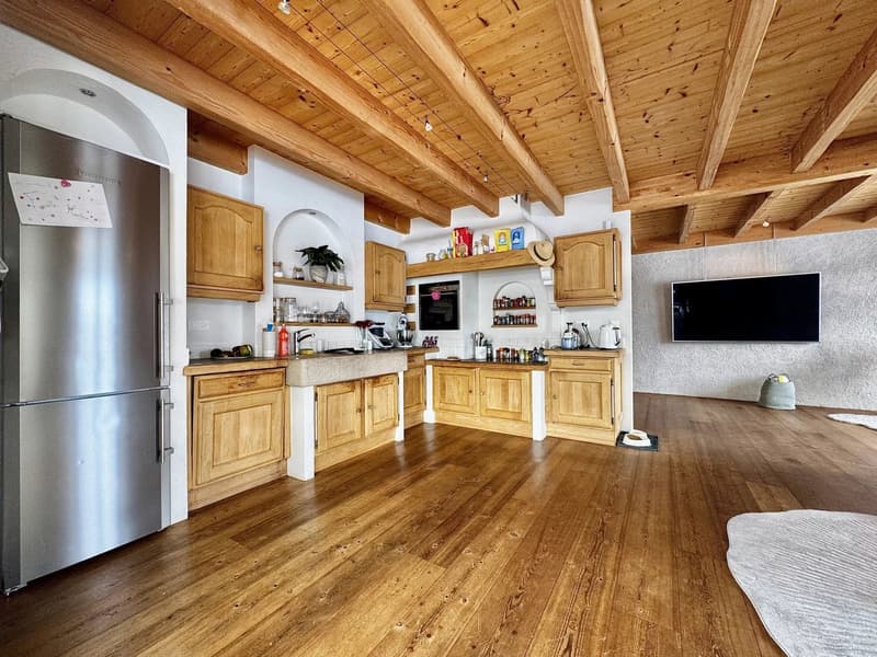 Charming 5.5-room house of approximately 300 m² (2)