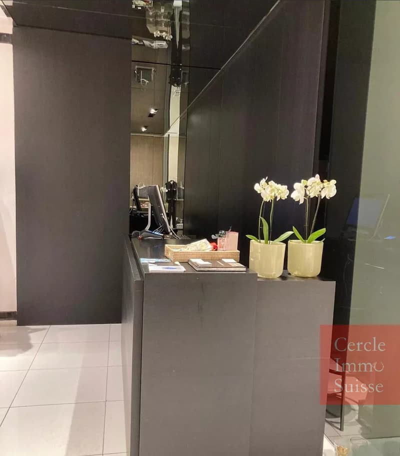 High-end boutique for sale in the heart of Geneva, Rive district (6)