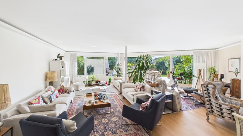 Family house with half levels and tree-lined garden (2)