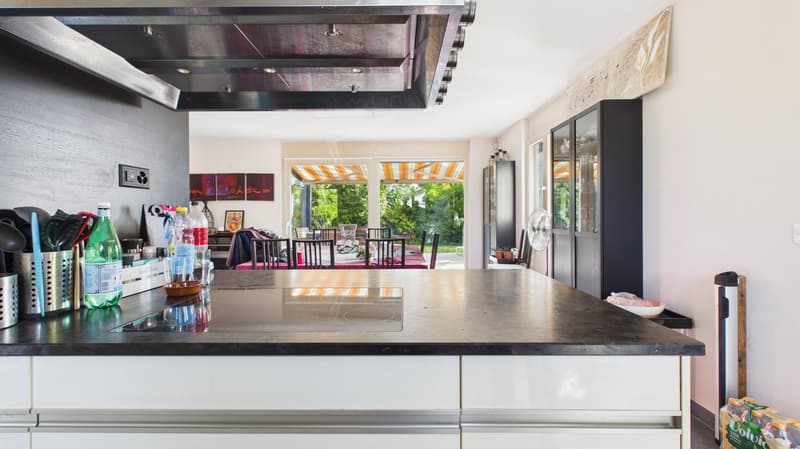 EXCLUSIVITY: Family villa of high standing in Corsier (15)