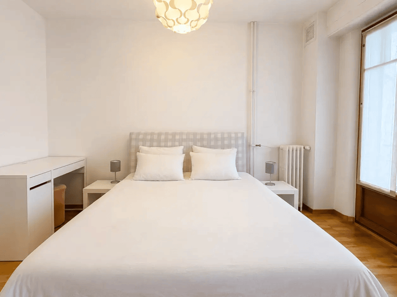 Zweizimmerwohnung mit Möbeln und Balkon im Herzen von Champel (3)