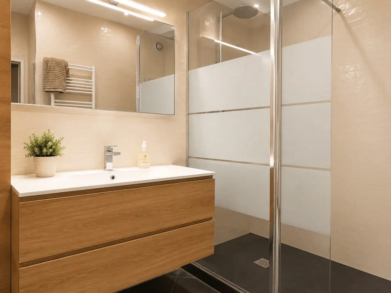 Schönes 2-Zimmer-Apartment komplett möbliert (7)