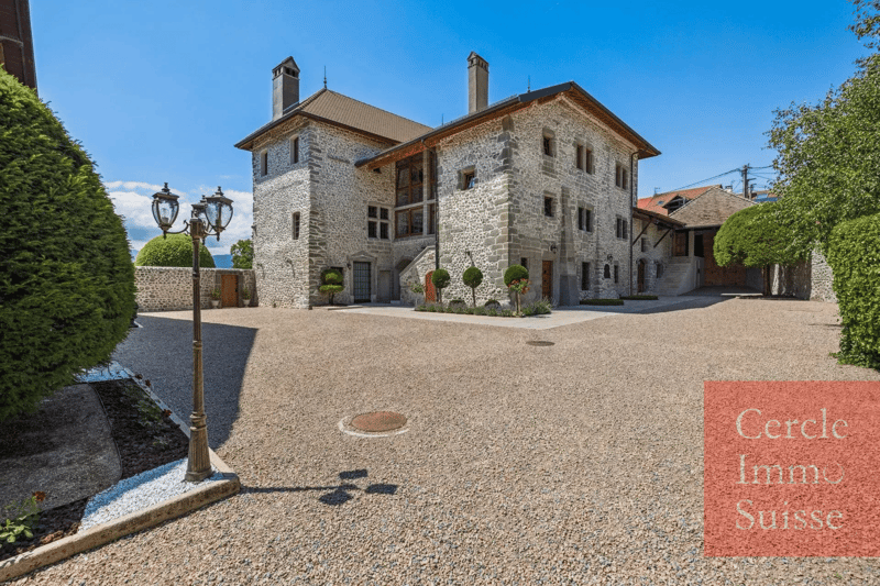 16th-Century Exceptional Castle, Fully Renovated – Prestige Property (5)