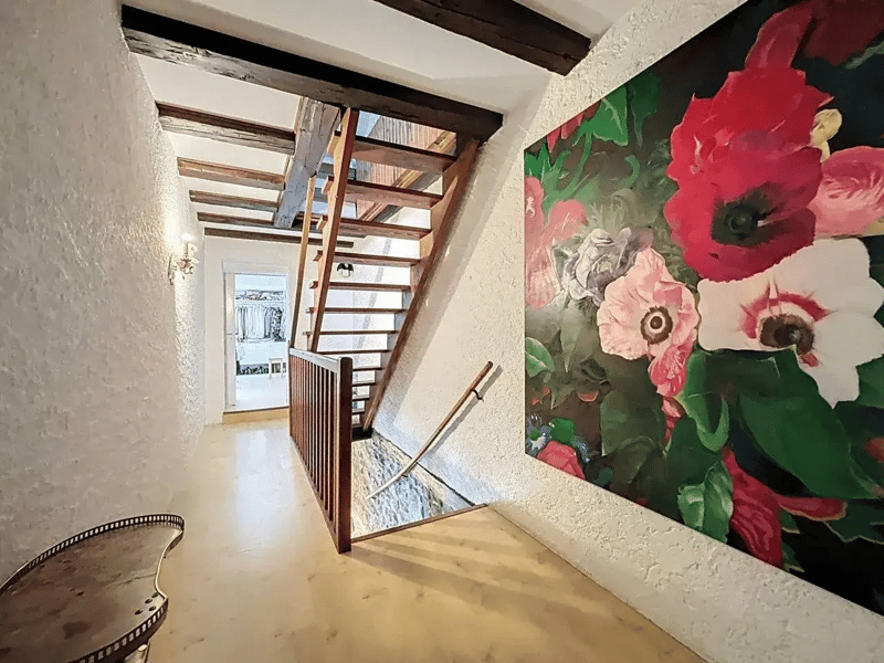 Maison mitoyenne début XXème à fort potentiel (2)