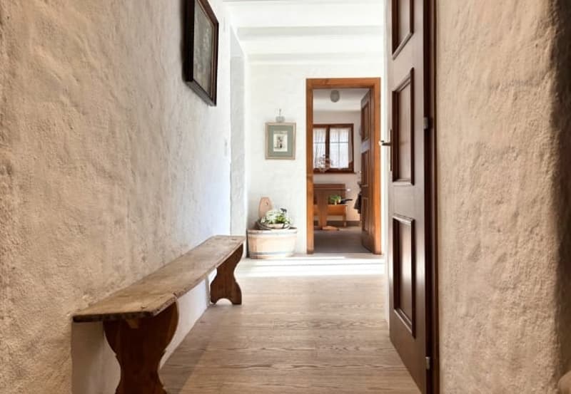 Schönes helles 4.5-Zimmer-Apartment im Zentrum von Chateau-d’Oex (1)