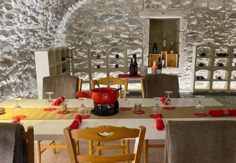 Ancienne ferme rénovée – volumes exceptionnels et prestations haut de gamme (10)
