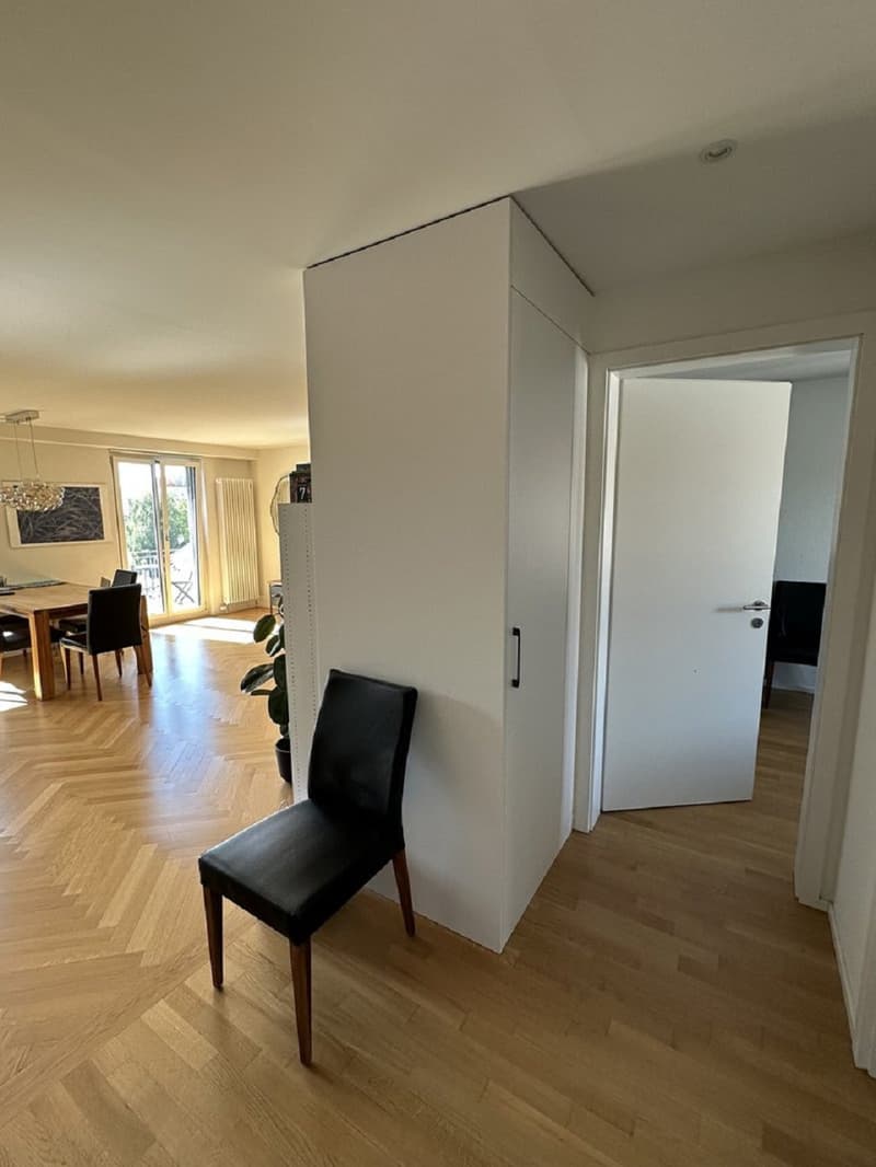 Charmant appartement 2.5 pièces sur Langstrasse à Zurich (4)
