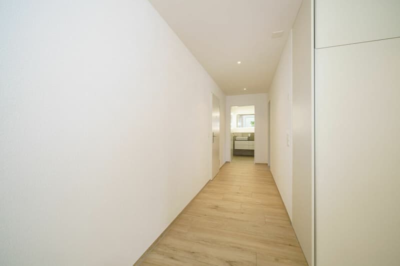 2.5-Zimmerwohnung mit Gartenanteil & AEH-Platz (5)