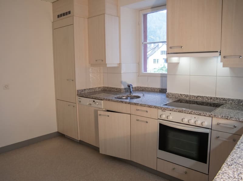 4-Zimmer-Wohnung, 1. OG