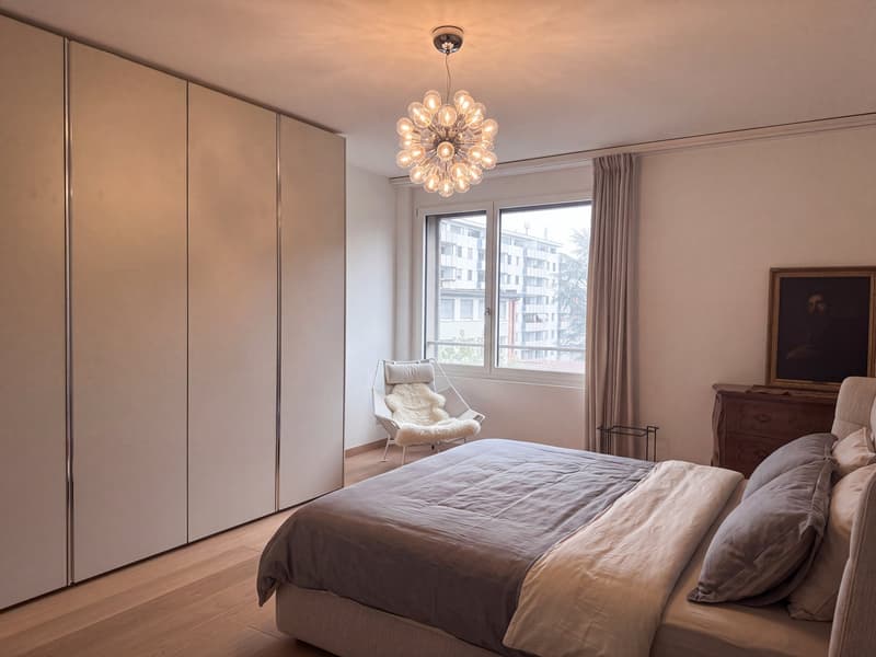 Luxuriöses Wohnen an bester Lage – 2.5-Zimmer-Wohnung mit Loggia und Indoor-Swimmingpool (5)