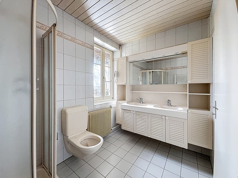 bourguillon_salle de bain 1er etage-4846.jpg