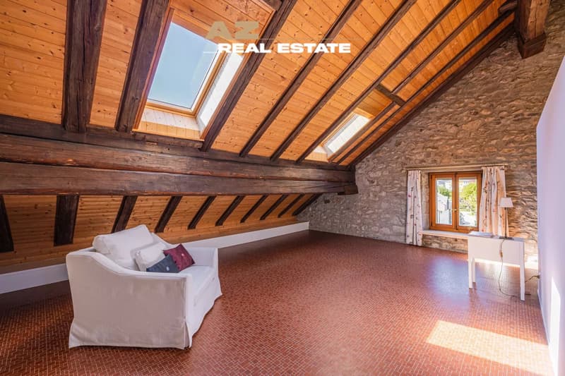 MEZIERES Historic high-end residence (12)