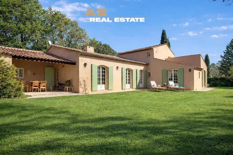 A Provençal Signature, Between Elegance and Art of Living (1)