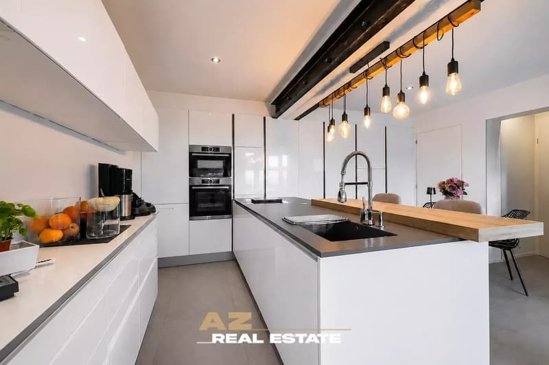 Magnificent Triplex in the heart of Penthaz (5)