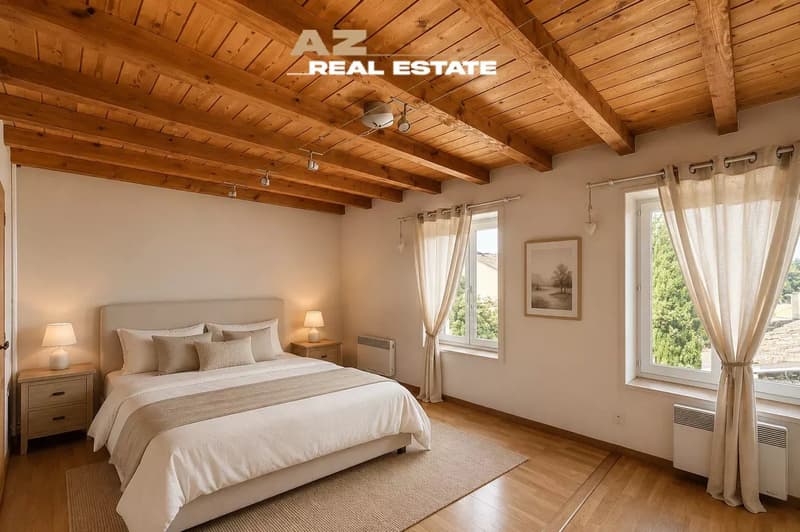 PROPRIETE DE CHARME DANS UN VILLAGE MEDIEVAL  610 000 EURO (5)