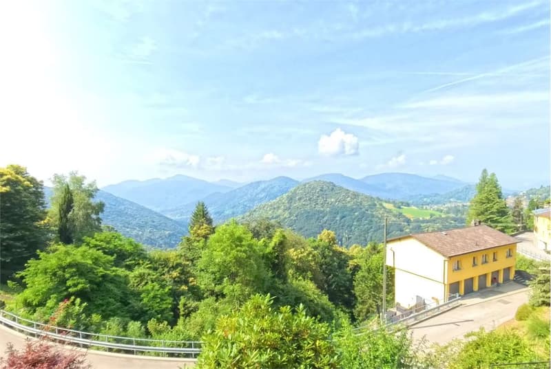 VILLA INDIPENDENTE CON GIARDINO E VISTA APERTA (1)