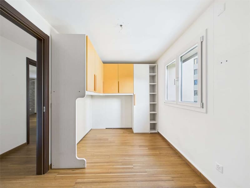 Geräumige und helle 4,5-Zimmer-Wohnung in einer noblen Residenz (12)