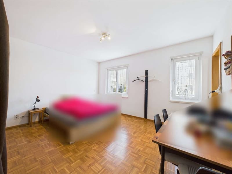 Geräumige und raffinierte 4.5-Zimmer-Wohnung mit separatem Eingang (12)