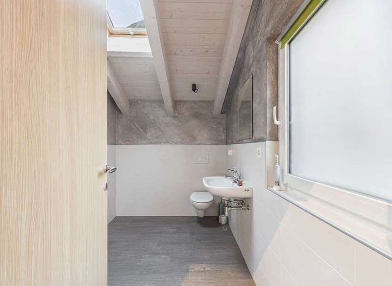 AMPIA CASA MODERNA CON TERRAZZA E UNITA' INDIPENDENTE (6)