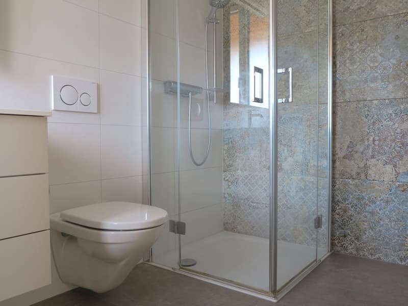 Appartamento-mansarda moderno 4.5 locali a Jens (19)
