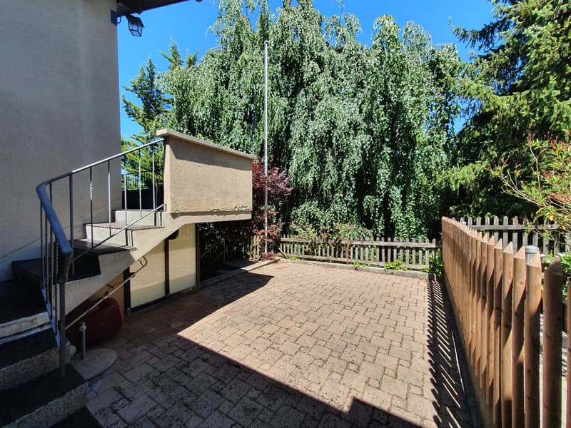 Unique Opportunity: Charming Single-Family Home in a Quiet Location in Port (6)