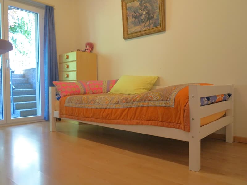 Unique Opportunity: Charming Single-Family Home in a Quiet Location in Port (20)