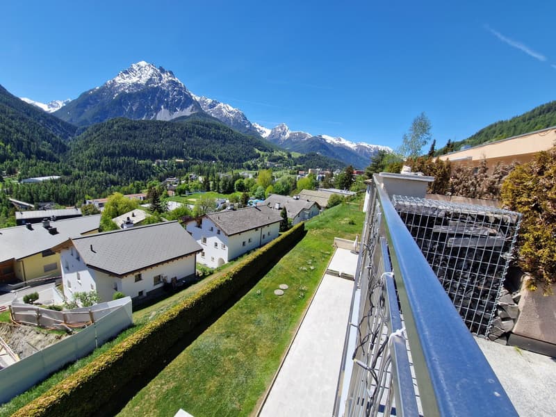 Deuxième maison au dernier étage, avec une immense terrasse et une vue de rêve à proximité des remontées mécaniques Motta Naluns (10)