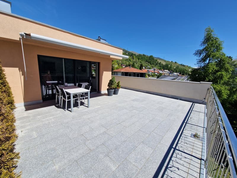 Deuxième maison au dernier étage, avec une immense terrasse et une vue de rêve à proximité des remontées mécaniques Motta Naluns (5)
