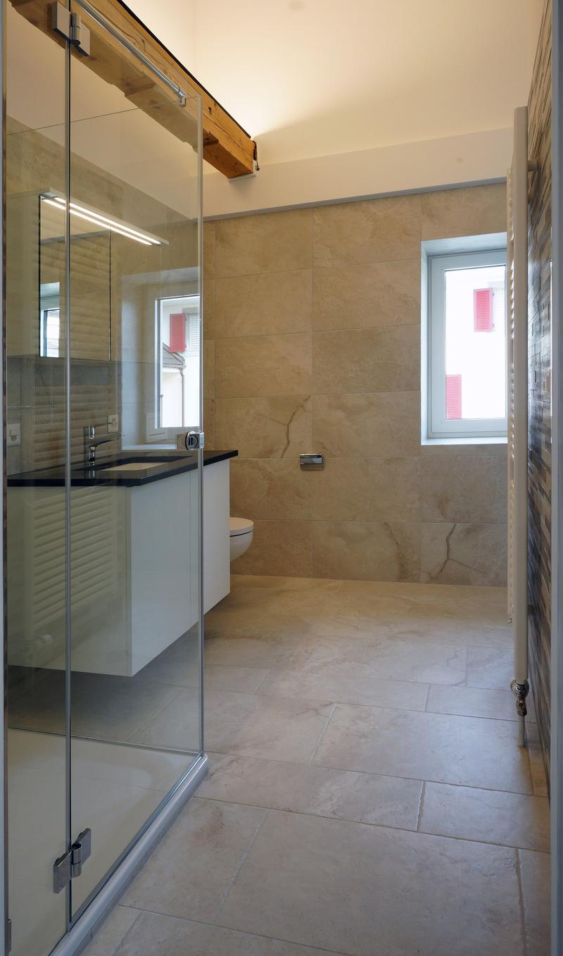 Renovierte 2.5-Zimmerwohnung - Dachgeschoss (Wohnung 5) (6)