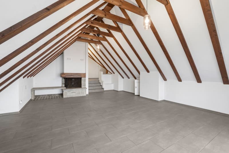 Hoch oben im historischen Riegelhaus – Ein Zuhause mit echtem Charakter (10)